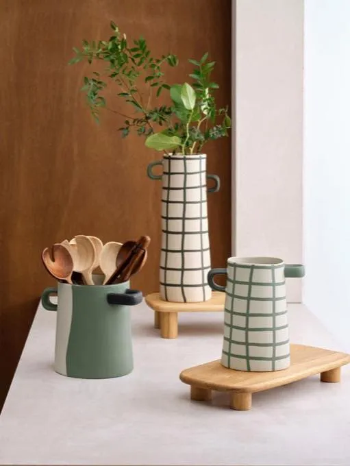 ASA Selection — Vases and objects