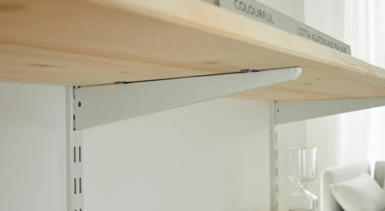 Dolle — Pieds et accessoires de meuble — vue 1 sur 2