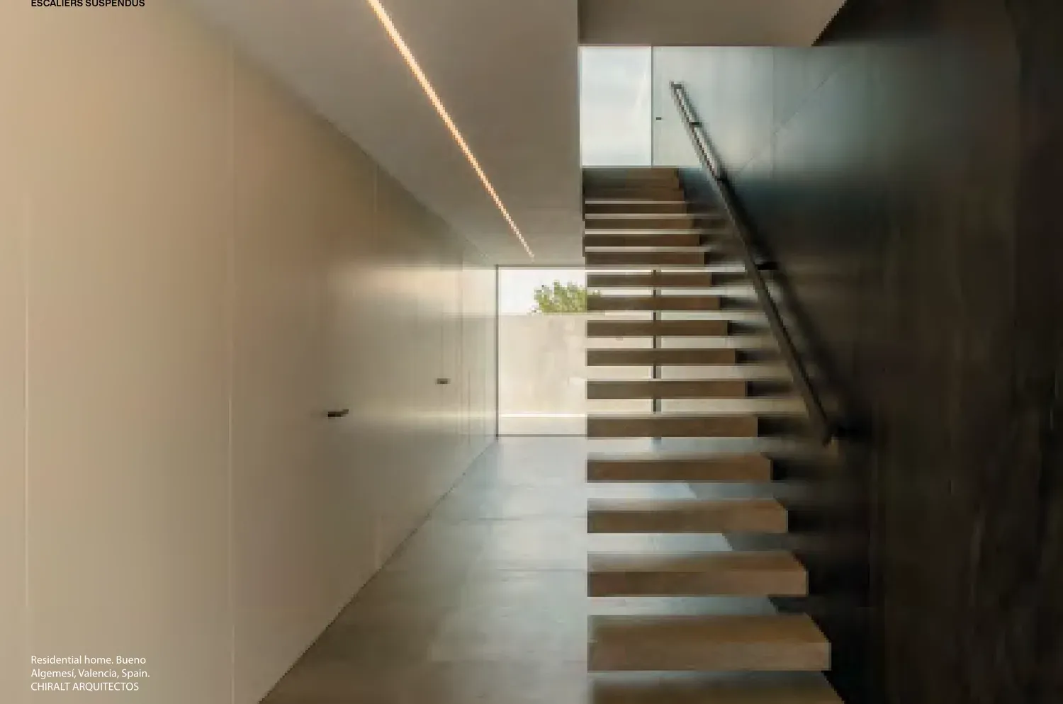 Butech — Escaliers suspendus — vue 3 sur 4