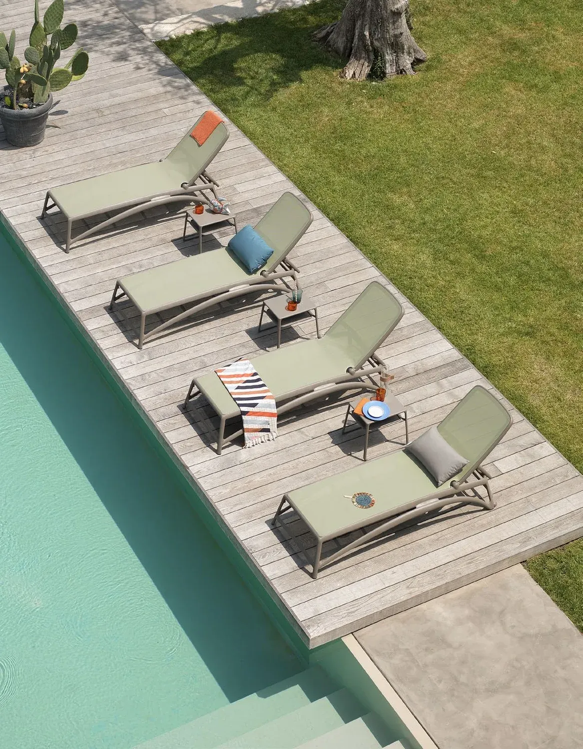 Nardi — Bains de soleil — vue 2 sur 4